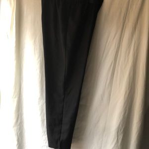 Women’s black pants with pockets